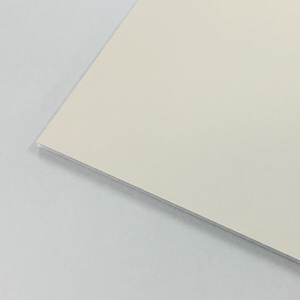 不燃アルポリック オフホワイトP 303fr M-5 3mm サンプル品【会員様限定】 (商品コード：060582)